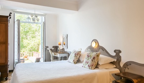Superior-Doppel- oder -Zweibettzimmer