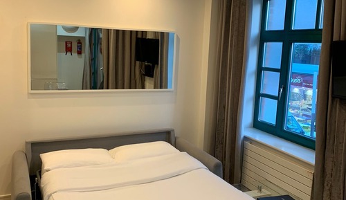 City-Apartment, 2 Schlafzimmer, Küche, Stadtblick