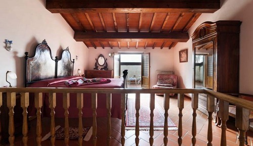 Romantisches Apartment, 1 Schlafzimmer, Balkon, zum Garten hin