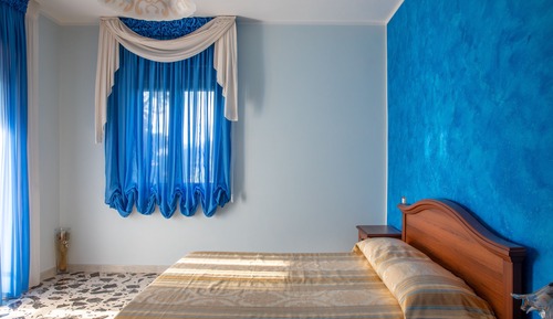 Deluxe-Vierbettzimmer, 2 Schlafzimmer, mit Bad, Poolblick