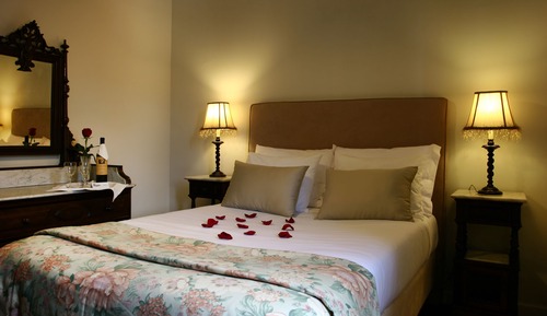 Standard-Doppel- oder -Zweibettzimmer