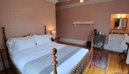 Standardzimmer, 1 Queen-Bett, Gemeinschaftsbad, Gartenblick