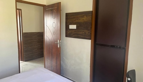 Deluxe-Zimmer, 1 Doppelbett, eigenes Bad, Hügelblick