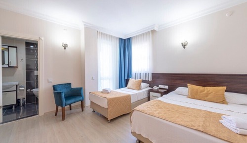 Deluxe-Zweibettzimmer, 1 Schlafzimmer, Nichtraucher, Poolblick