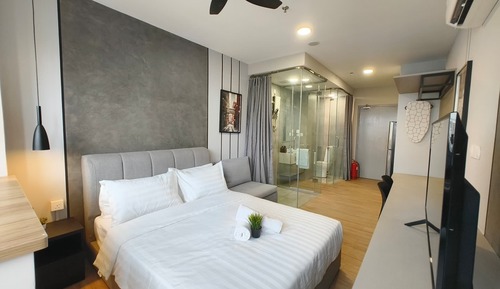 Romantisches Studio, Stadtblick