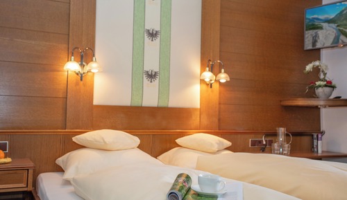 Classic-Doppelzimmer, Balkon, Bergblick