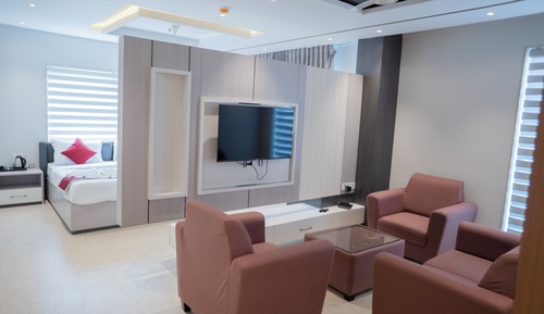 Presidential-Suite, 1 King-Bett