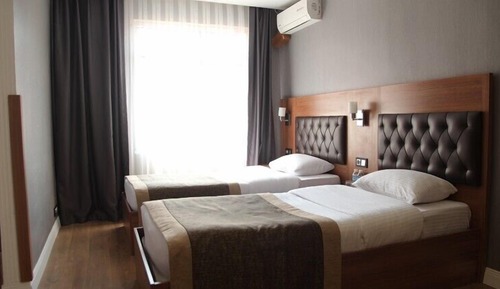 Standard-Zweibettzimmer, Stadtblick