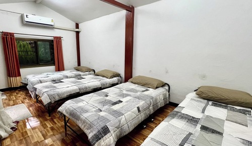 Standard-Vierbettzimmer