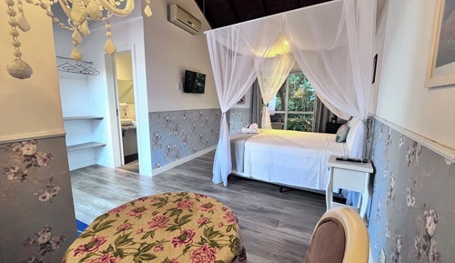 Traditional-Doppelzimmer