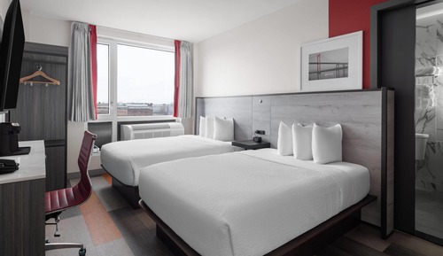 Zimmer, 2 Doppelbetten, Nichtraucher