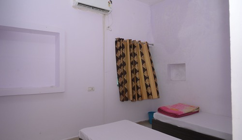 Basic-Zweibettzimmer
