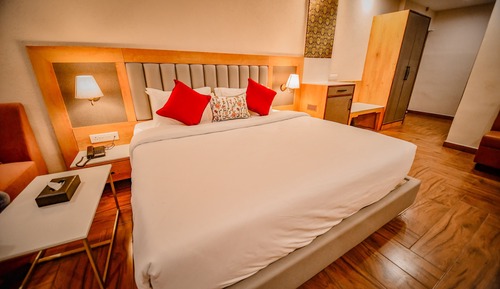 Premium-Zimmer, Balkon, Flussblick