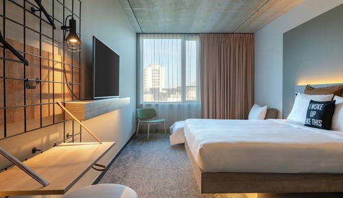 Familienzimmer, 1 Queen-Bett und Schlafsofa
