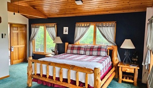 Moose Room at Bear Mountain Lodge