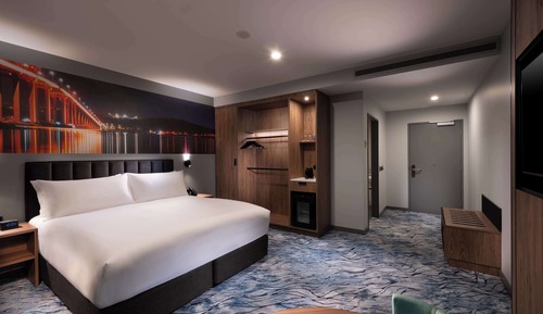 Zimmer, 1 King-Bett, barrierefrei, Bergblick