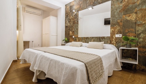Comfort-Zweibettzimmer, 2 Einzelbetten, Balkon, Blick auf den Innenhof
