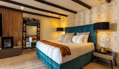 Comfort-Suite, Balkon, Blick auf den Innenhof