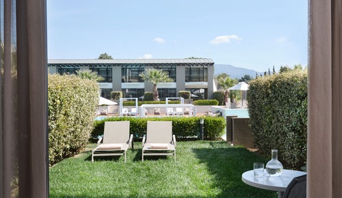 Superior Room, Pool View