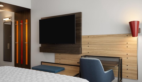 Zimmer, 1 King-Bett, barrierefrei (Hearing)