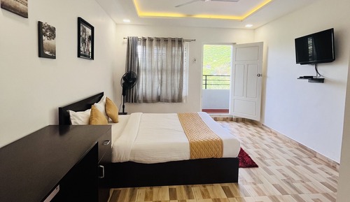 Deluxe-Doppel- oder -Zweibettzimmer, Bergblick