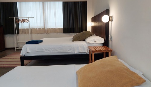 Familien-Vierbettzimmer, Blick auf den Innenhof