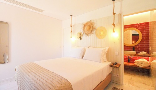 Standard-Doppelzimmer, Blick auf den Innenhof