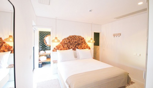 Standard-Doppelzimmer, Poolblick