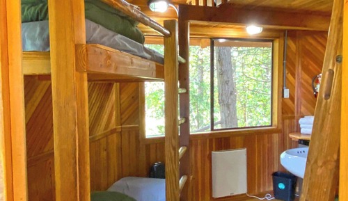 Baumhaus, Blick auf den Innenhof