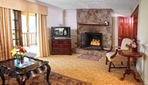 King Fireplace Suite in Rabun Bald Bldg