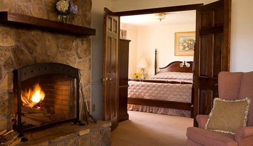 King Fireplace Suite in Valley View Bldg