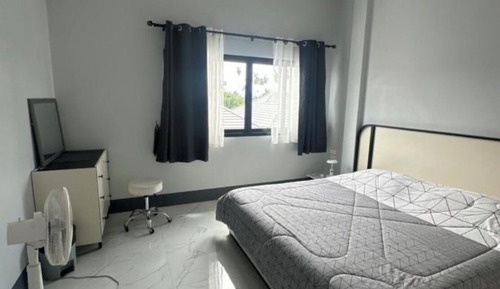 Comfort Room Share Town House