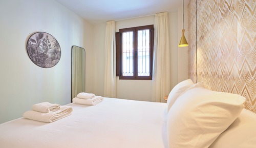 Traditional-Apartment