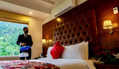 Royal-Doppelzimmer, 1 King-Bett, Balkon, Flussblick