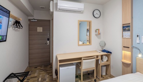 Standard-Einzelzimmer, Raucher