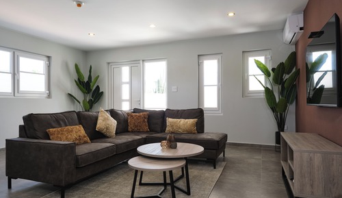Luxury-Apartment, Terrasse, Poolblick