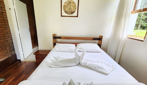 Basic-Doppel- oder -Zweibettzimmer