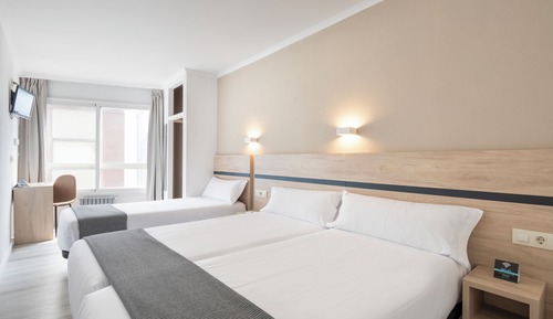 Dreibettzimmer