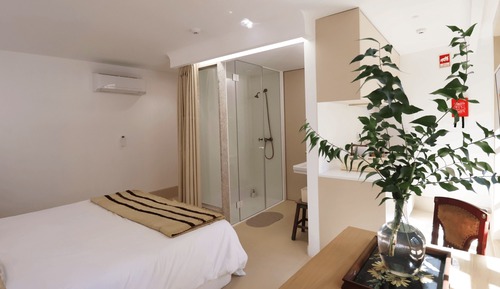 Superior-Doppel- oder -Zweibettzimmer