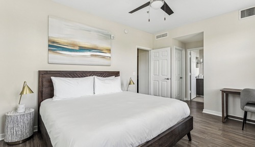 Comfort-Apartment (Self Check-in with Virtual Front Desk)