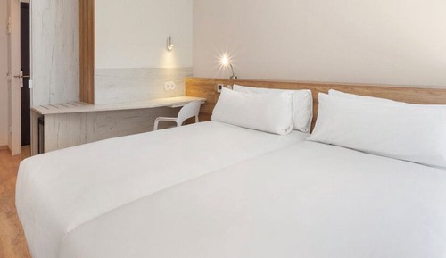 Zweibettzimmer
