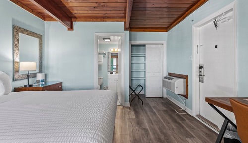 Zimmer, 1 King-Bett, Balkon, Meerblick (Oceanfront Inn Room #8 )