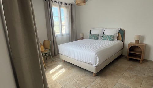Comfort-Doppel- oder -Zweibettzimmer, Blick auf den Weinberg