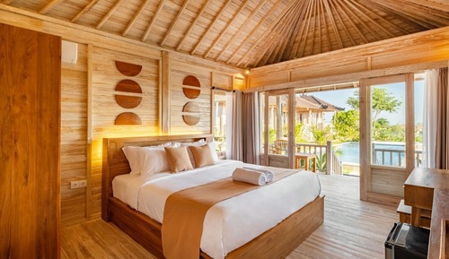 Bungalow, Balkon, Poolblick