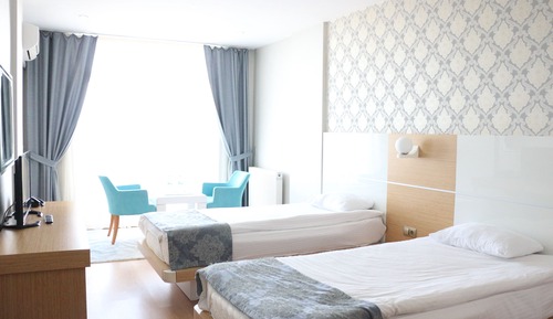 Zweibettzimmer, Meerblick