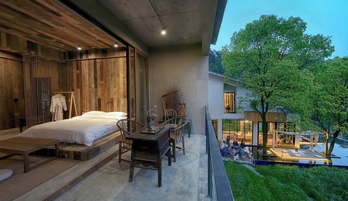 Design-Doppelzimmer, Hügelblick