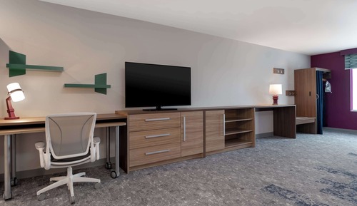 Suite, 1 King-Bett, barrierefrei (Roll-In Shower)