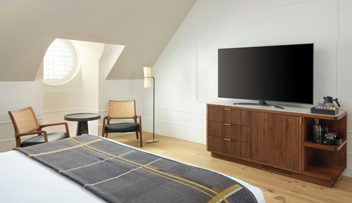 Studiosuite, 1 King-Bett, Nichtraucher, Turm (Mobility Accessible, Tub)