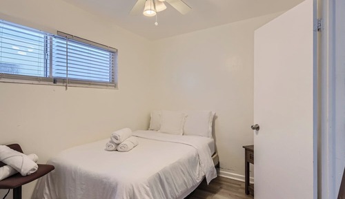 Classic-Apartment, eigener Pool, zum Innenhof hin