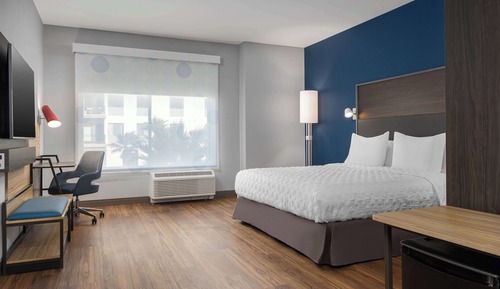 Zimmer, 1 King-Bett, barrierefrei, Badewanne